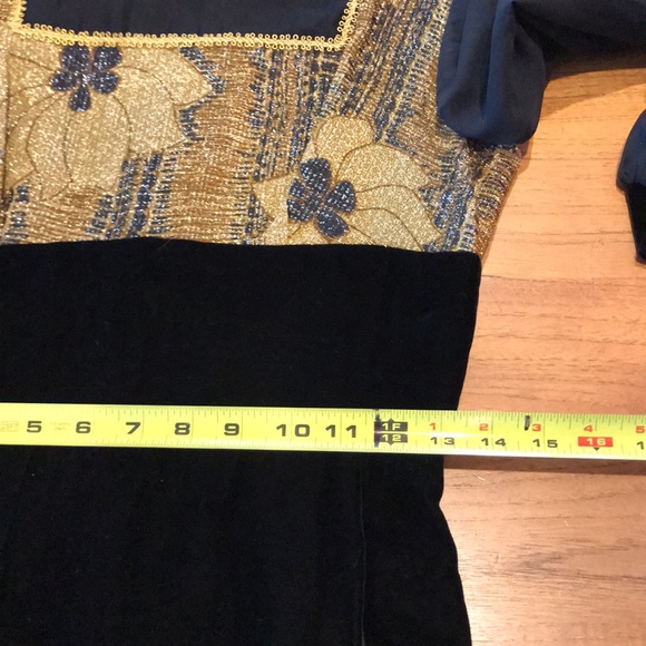 Vintage Maxi Byzantine Dress XS Velvet, Gold Lame’ & sheer balloon sleeves - Picture 15 of 16